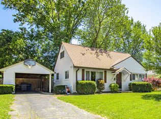 301 Gary Lee Dr, Gahanna, OH