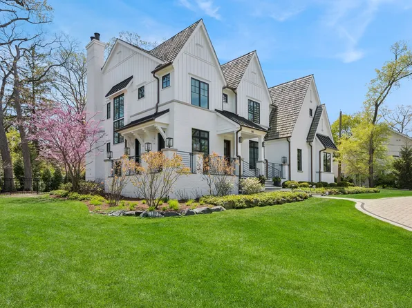 190 Fairview Rd, Glencoe, IL 60022