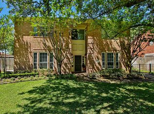 823 N 3rd St, Bellaire, TX 77401