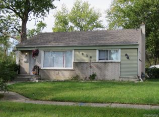 1936 Meadowlane St, Inkster, MI 48141