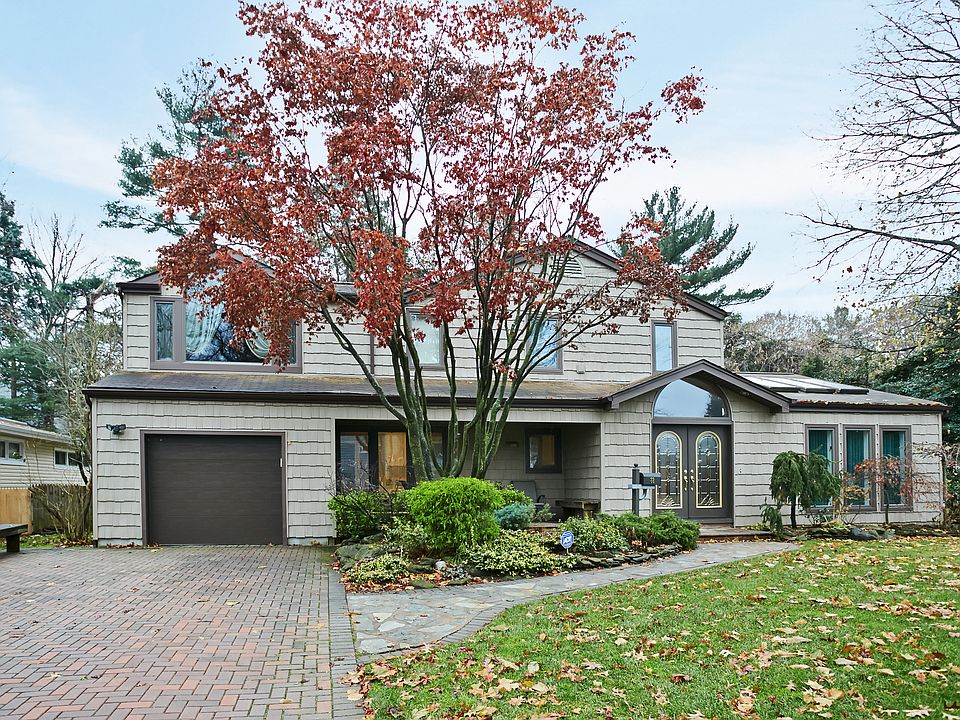 1st image of 88 Woodcut Ln