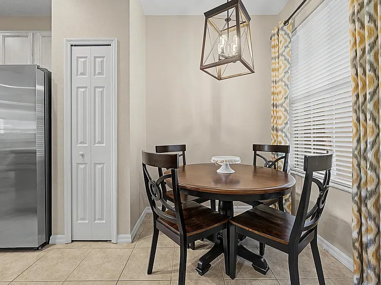 2145 Park Crescent Dr — Photo 7