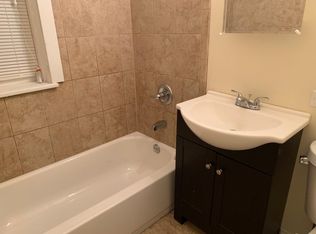 1908 Asbury Ave APT 3, Evanston, IL 60201