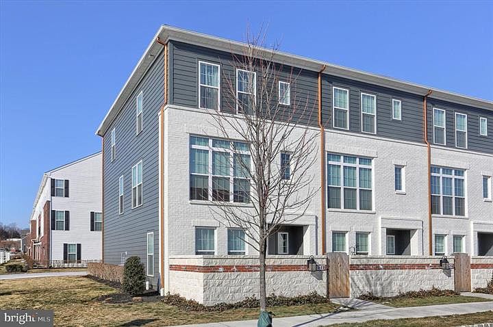 1st image of 3122 Bullfinch Ln