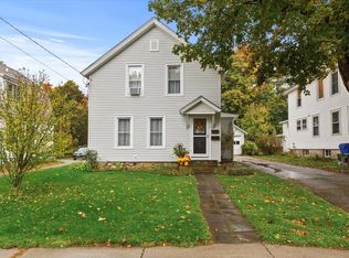 118 Putnam St, Bennington, VT 05201