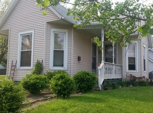 1021 Van Buren Ave, Charleston, IL 61920