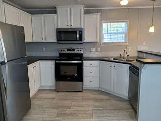 2nd image of 5522-258 Zoar Rd