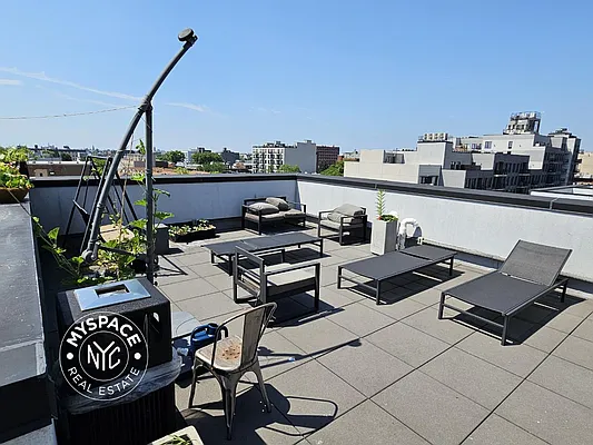 Rented by MySpaceNYC | media 35