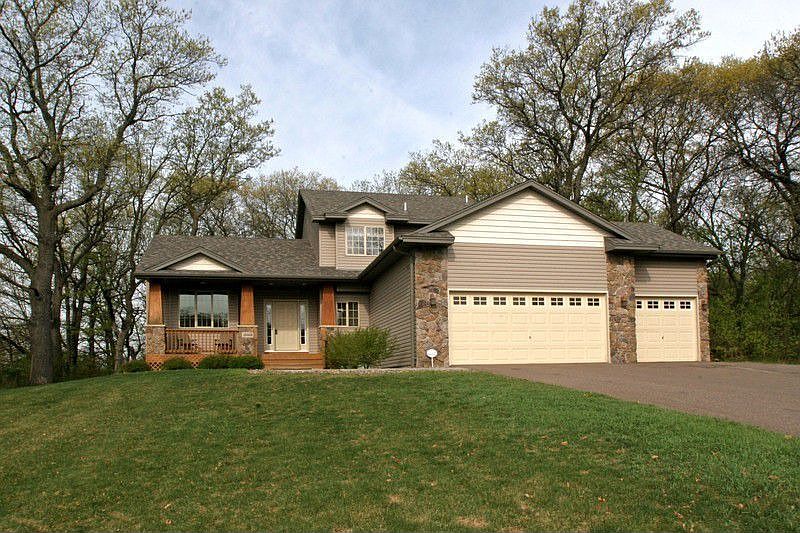 1st image of 25000 Lincoln Dr NE