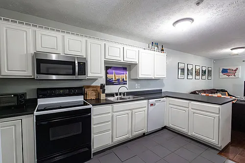 420 Sir Keegan Way Photo 1