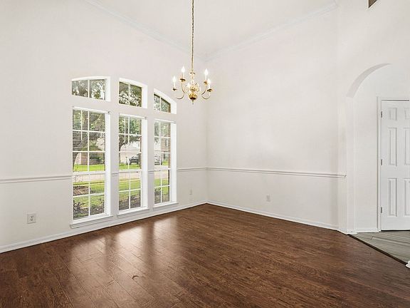 4th image of 9322 Eaglewood Glen Trl