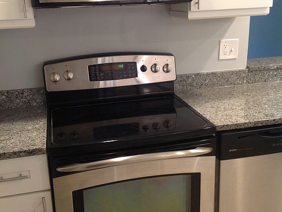 5th image of 5310 Las Verdes Cir APT 101