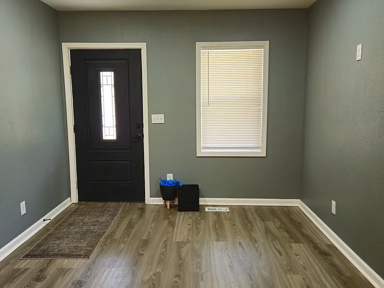 3001 Kensington Ave — Photo 5