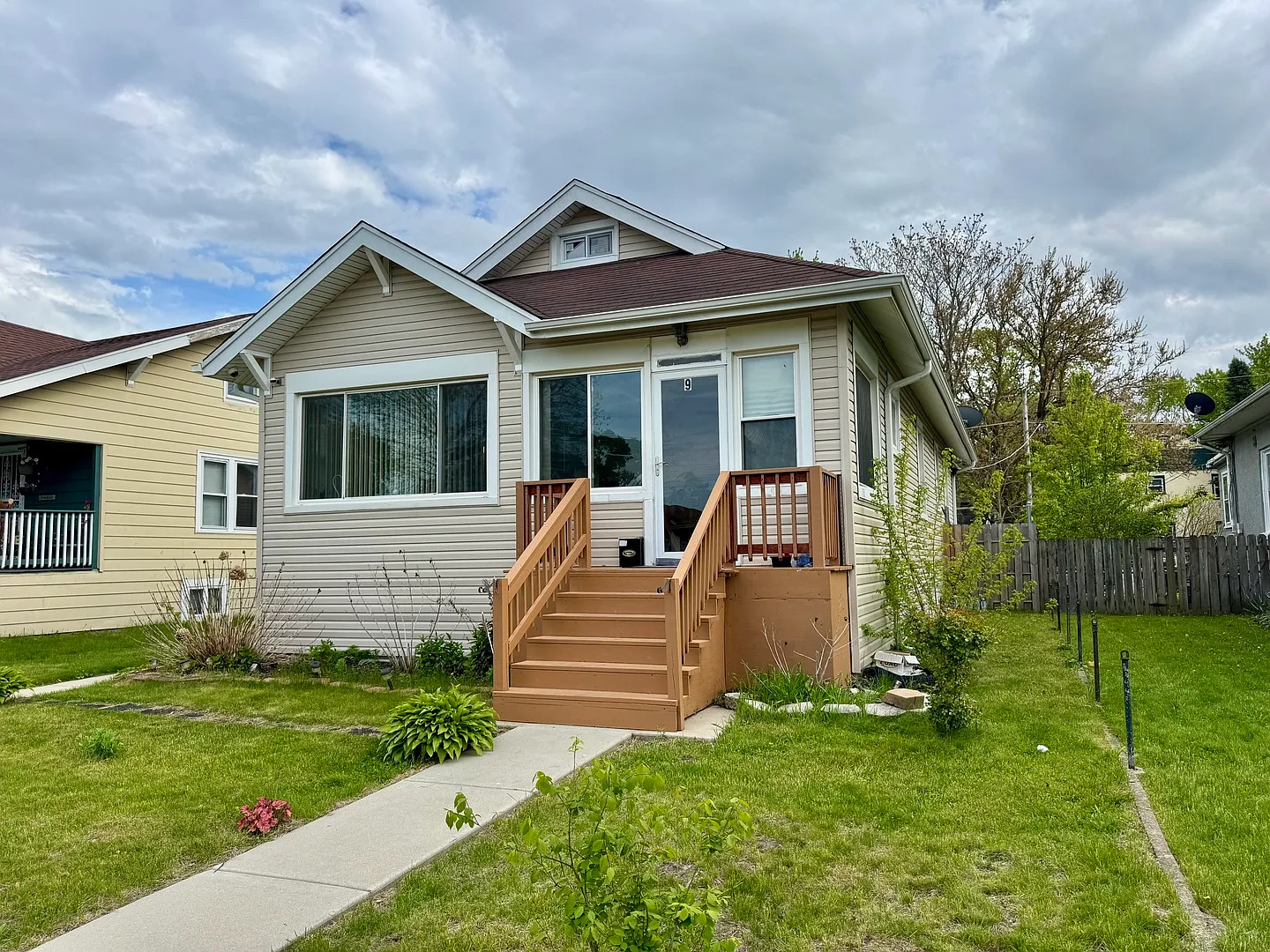 9 Highland St photo 1