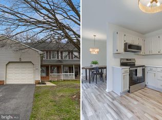 25 Greythorne Rd, Lancaster, PA 17603