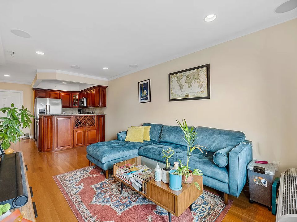 Crescent View Condominiums 3094 Crescent St Astoria NY Zillow