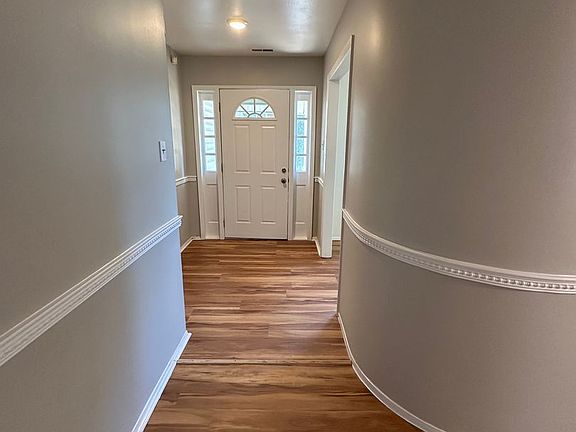 2nd image of 26 Newport Ln