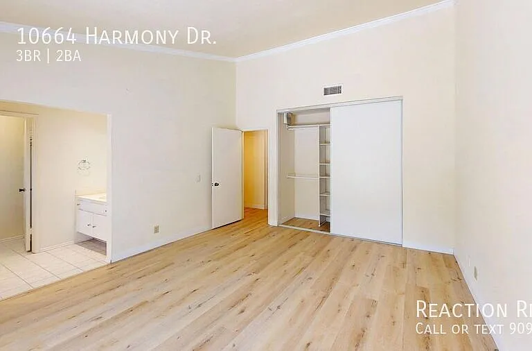 10664 Harmony Dr — Photo 12