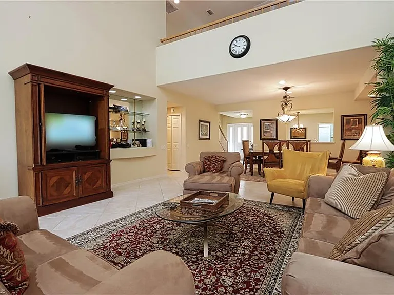 5815 Persimmon Way — Photo 3