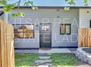 15449 Washington Ave NE #102, Keyport, WA 98345