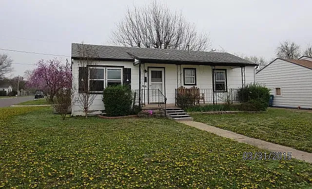 910 Bell Dr