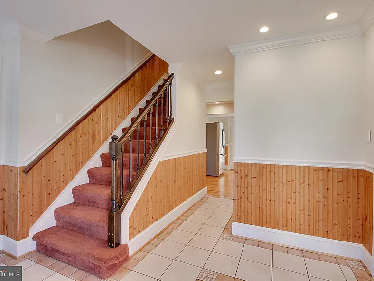 5400 Hampton Forest Way — Photo 4