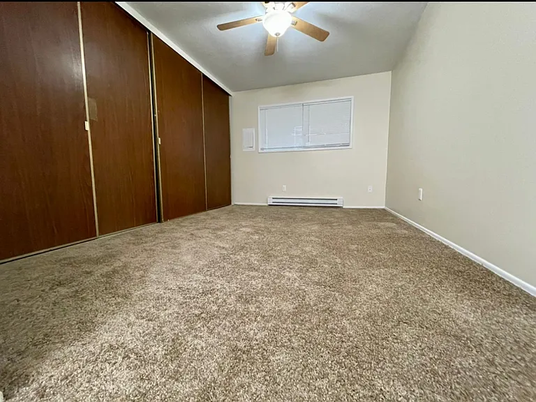 Sweetbriar Apartments — Photo 8