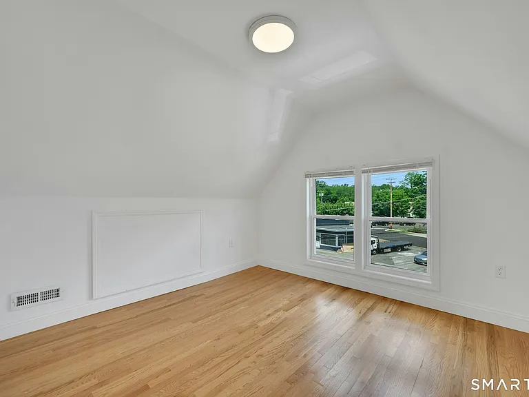 125 Tunxis Hill Rd — Photo 14