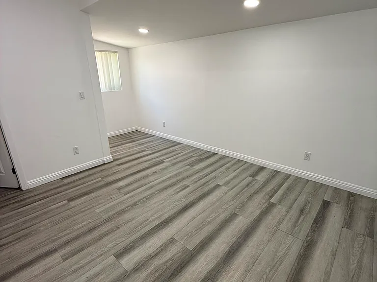 2107 Manitou Ave #2107 — Photo 1