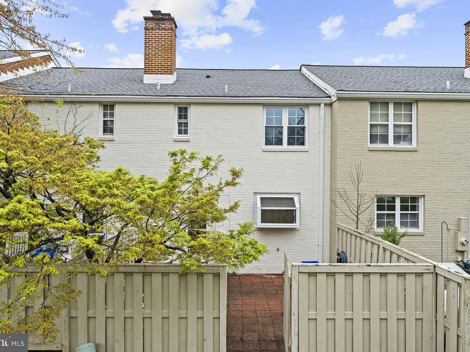 Fairlington Towne — Photo 4