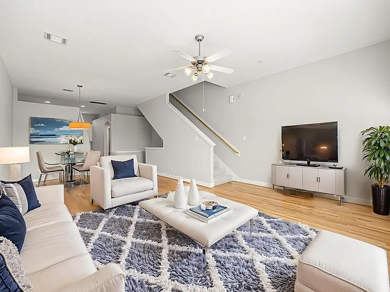 7650 Springhill St #601 — Photo 8