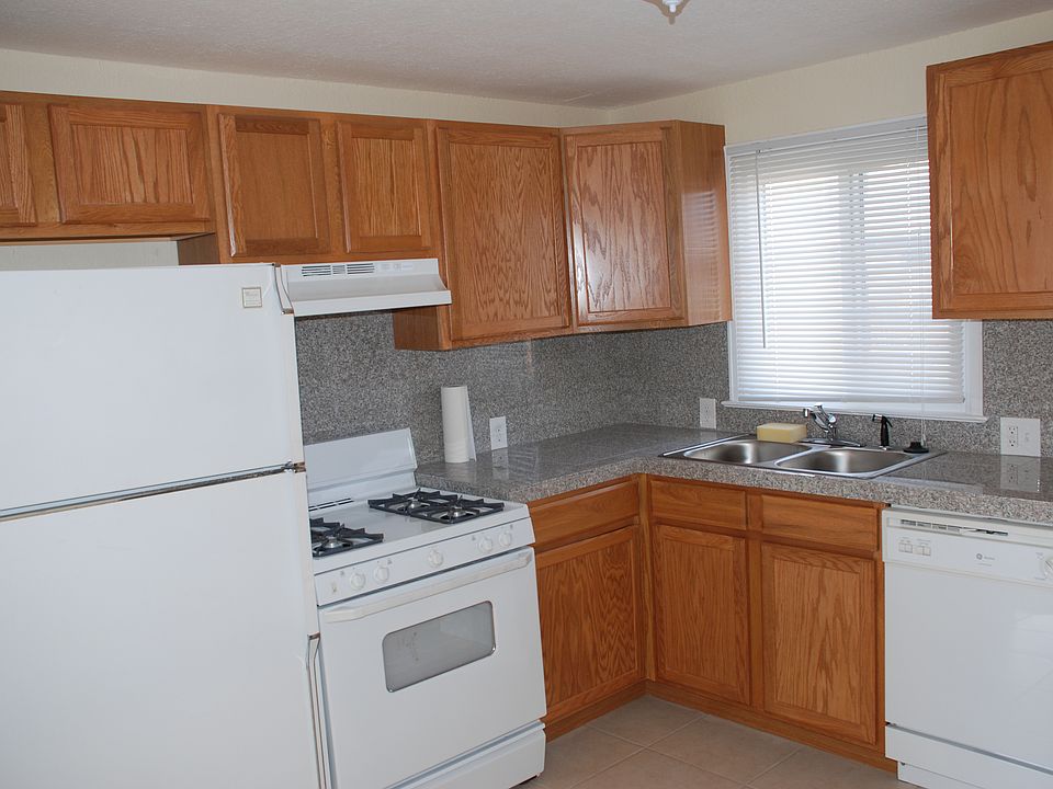2nd image of 4781 Thompson Ct