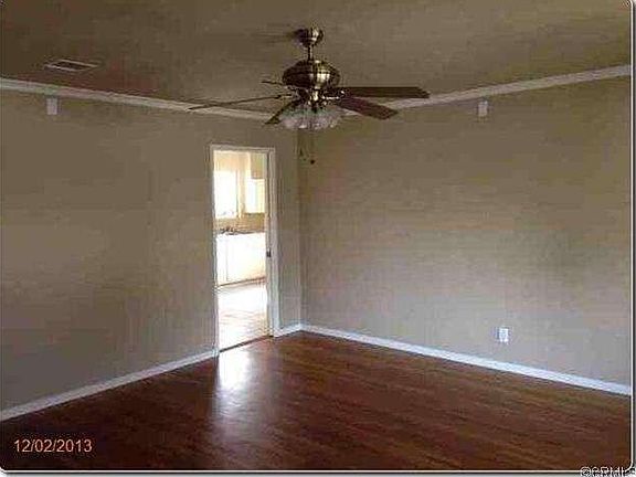 3rd image of 14406 Helwig Ave