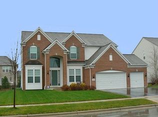 4019 Stratford Ln, Carpentersville, IL 60110