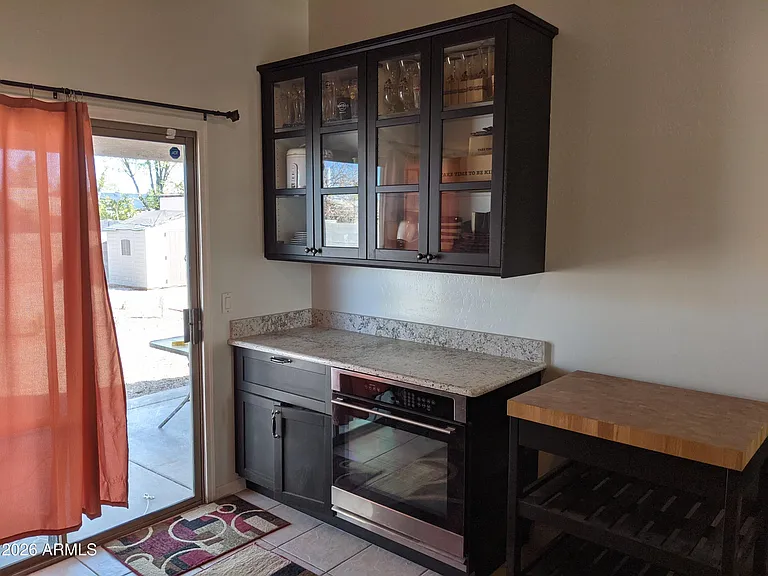 2536 E McArthur Dr — Photo 4