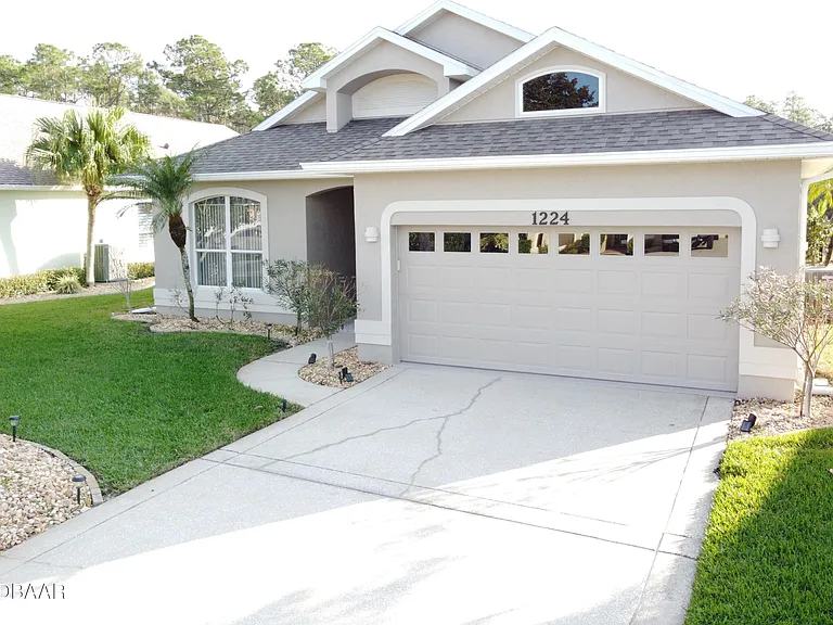 1224 Siesta Key Cir — Photo 1
