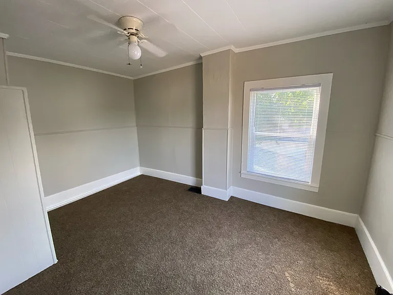 618 E Vine St #618 — Photo 13