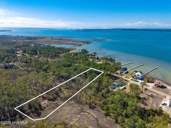 975 Crow Hill Rd Lot 11, Beaufort, NC 28516