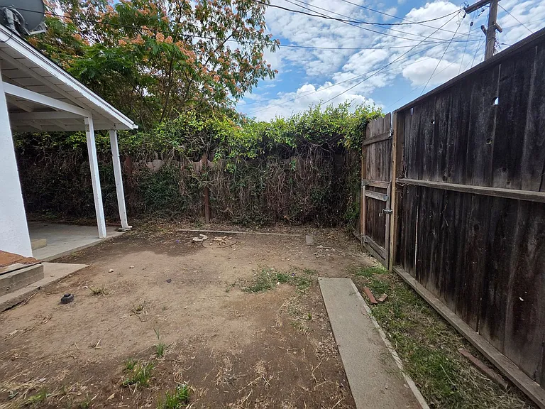 Bowen/Phelps Duplex — Photo 25