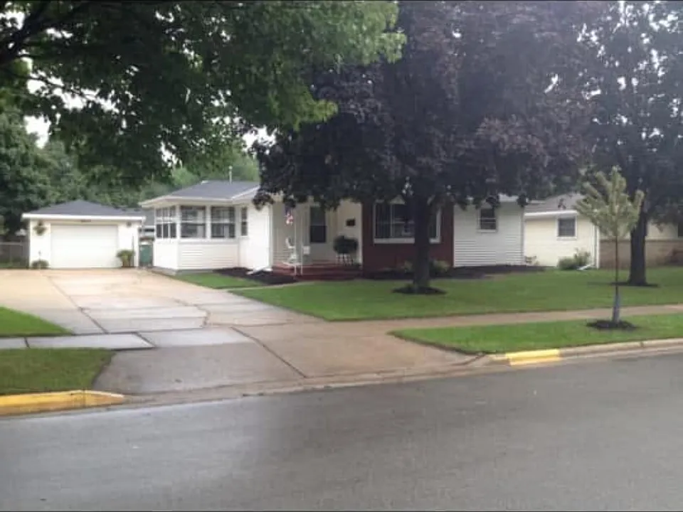 1254 Shadow Ln