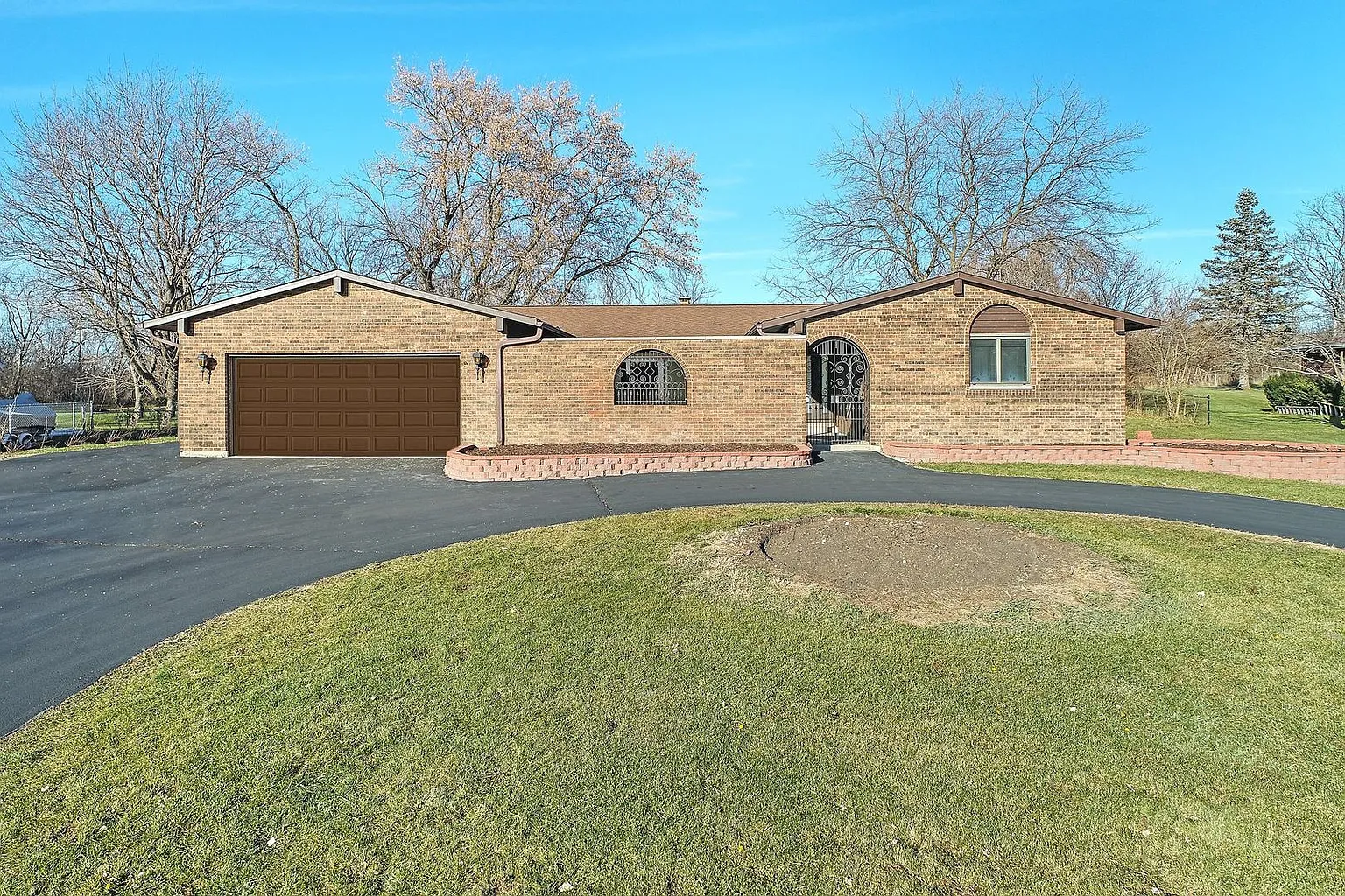 24262 W Rose Ave photo 1