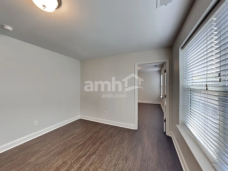 5534 Central Grove Sq — Photo 9