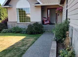 411 Dennison Ln, Nooksack, WA 98276