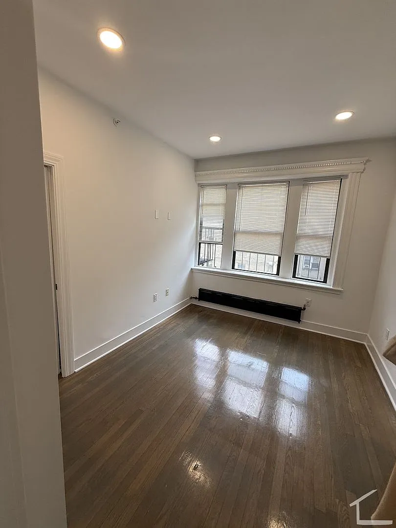 Check out this 1 bed 1 bath in Fenway — Photo 2