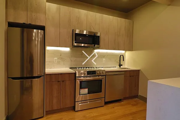 Rented by Yaffa Realty LLC | media 3