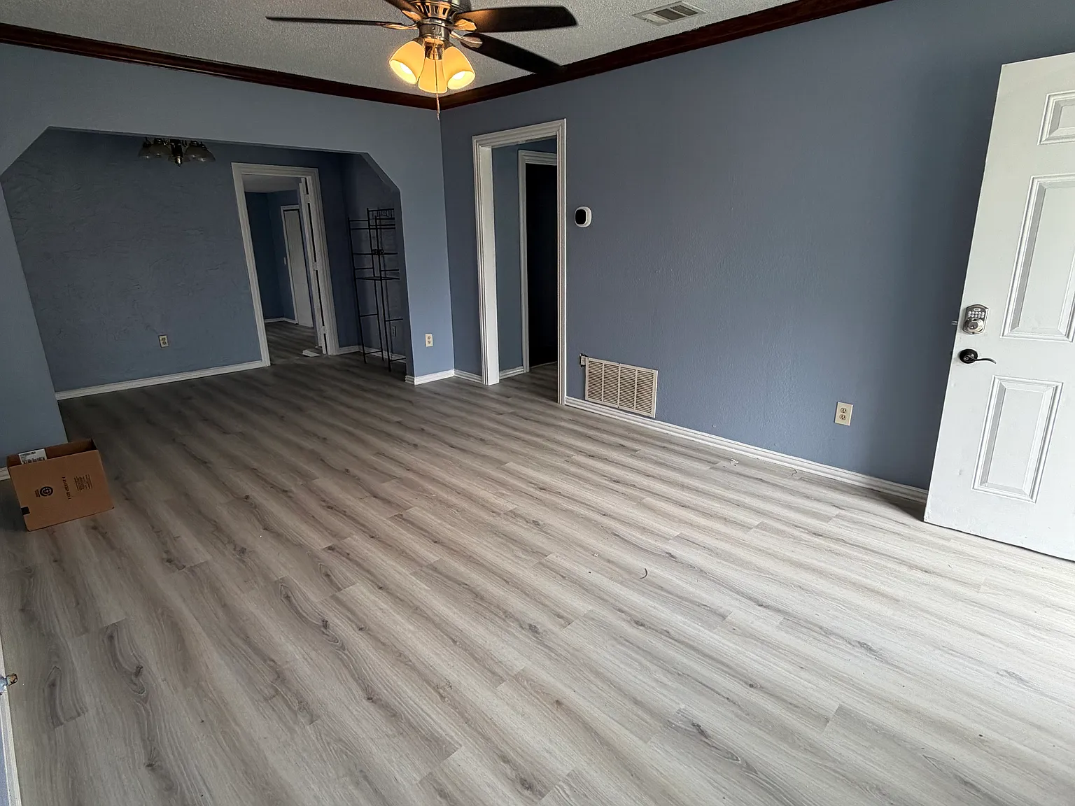 4 bed, 1284 sqft, $1,750 — Photo 2