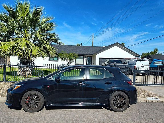 3rd image of 2302 W McLellan Blvd