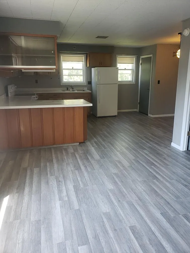 211 West Merrill Avenue - 1/2 — Photo 1