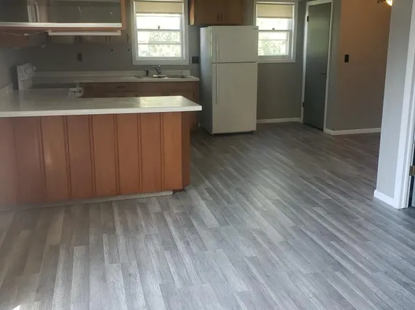 211 W Merrill Ave #1/2, Tomahawk, WI 54487