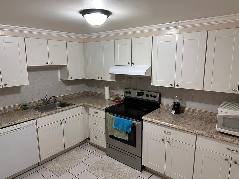 7 Padanaram Rd #26 — Photo 2